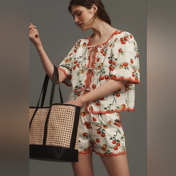 Anthropologie Maeve Veggie Blossom Short Sleeve Tie Front Blouse - Picture 4 of 4